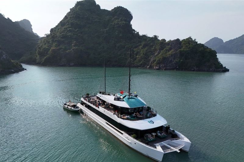  [원데이] 카타마란 프리미엄 데이크루즈 Catamaran Premium Day Cruise – 하루로 누리는 럭셔리 해양 여행